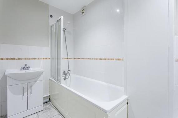 1 bedroom Flat to re...
